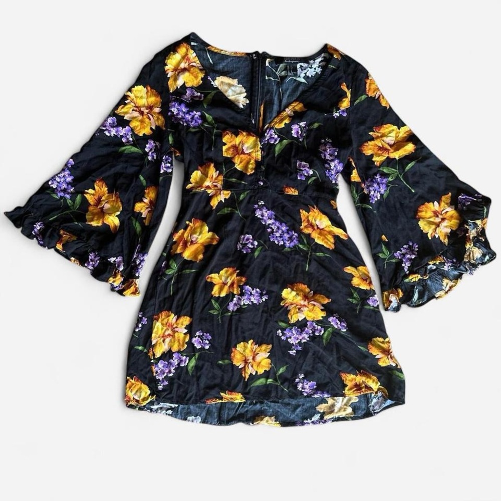 Forever 21 Contemporary dress with Black Floral Print Bell Sleeve Dress